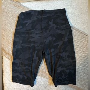 Lululemon biker shorts